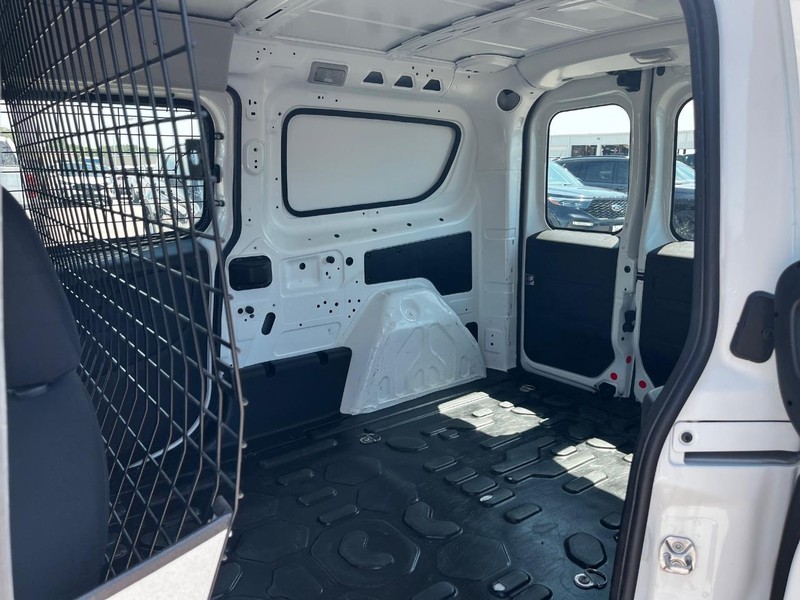 Ram ProMaster City Cargo Van Vehicle Image 09