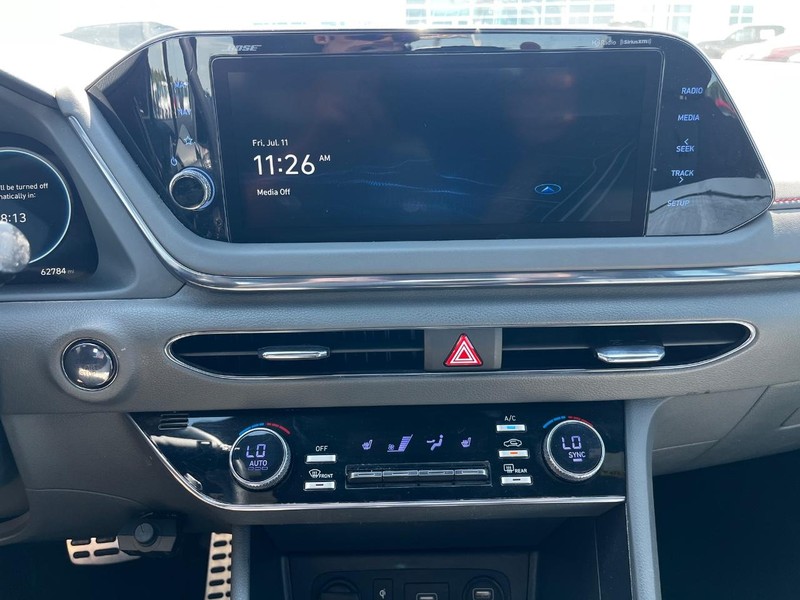 Hyundai Sonata Vehicle Image 20
