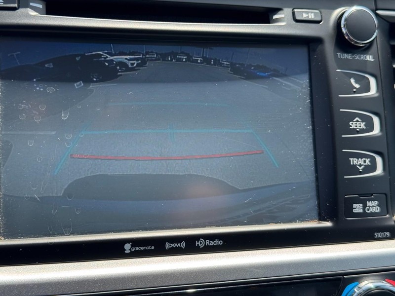 Toyota Highlander Vehicle Image 23