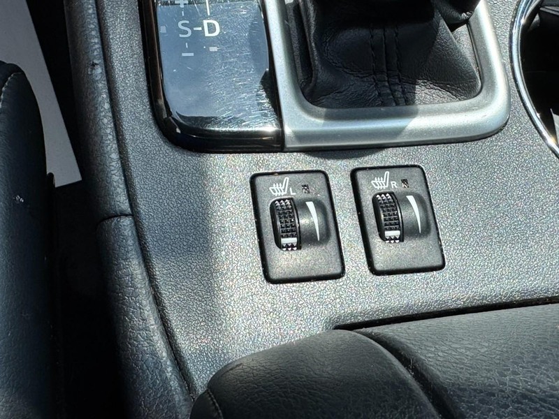 Toyota Highlander Vehicle Image 25