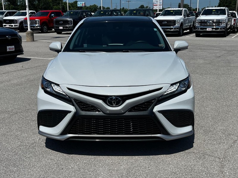 Toyota Camry Vehicle Image 09