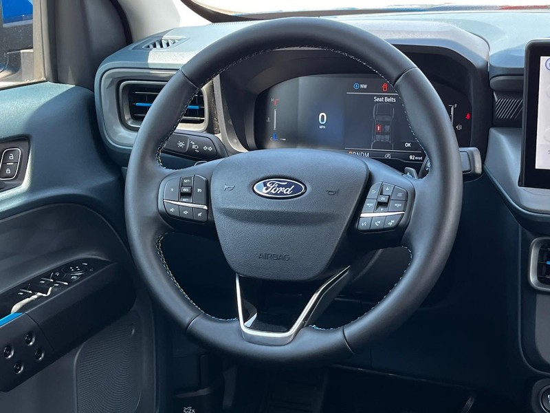Ford Maverick Vehicle Image 06