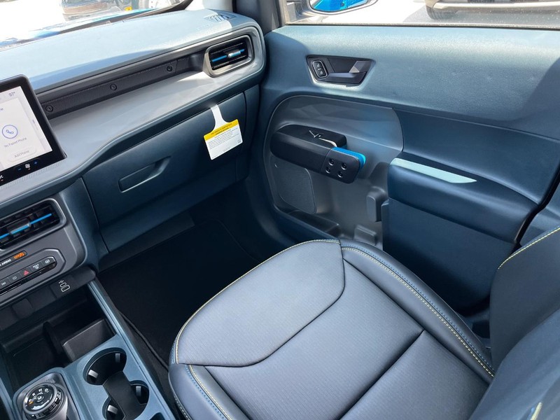 Ford Maverick Vehicle Image 07