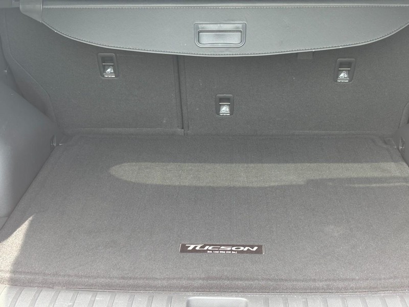 Hyundai Tucson Vehicle Image 04