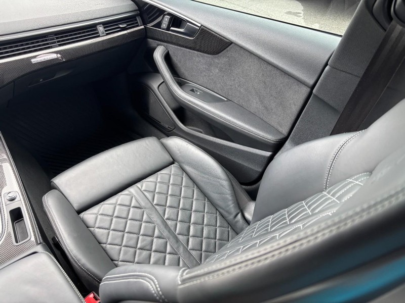 Audi S5 Sportback Vehicle Image 15
