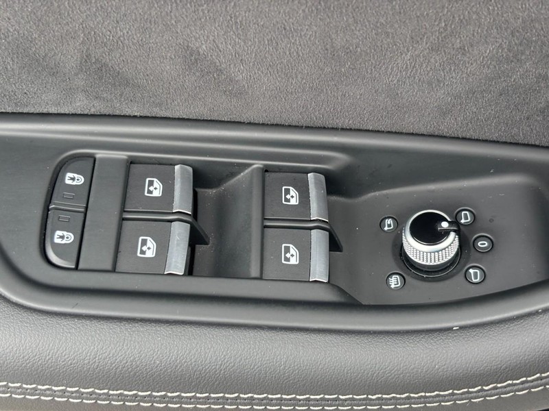 Audi S5 Sportback Vehicle Image 24