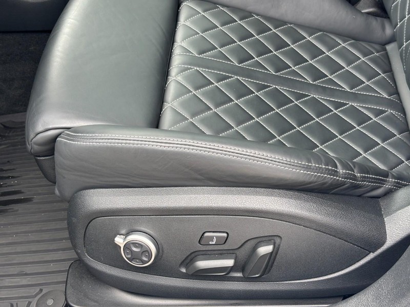 Audi S5 Sportback Vehicle Image 26