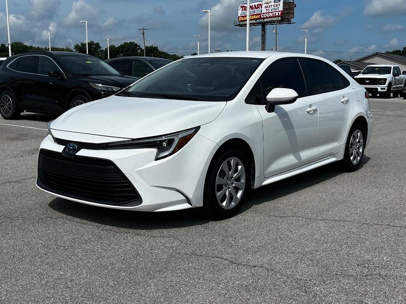 Toyota Corolla Hybrid Vehicle Image 07