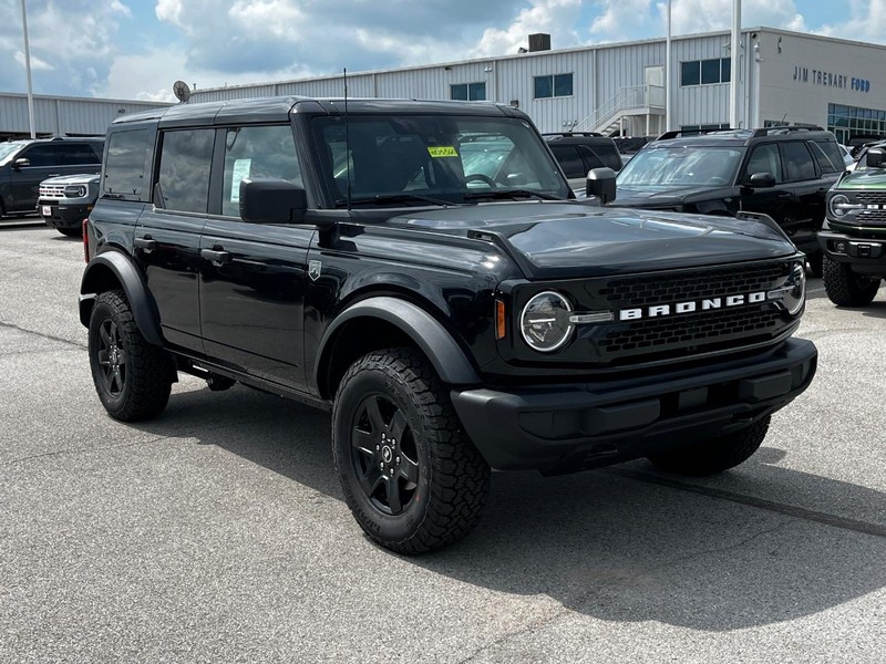 Ford Bronco Vehicle Image 02