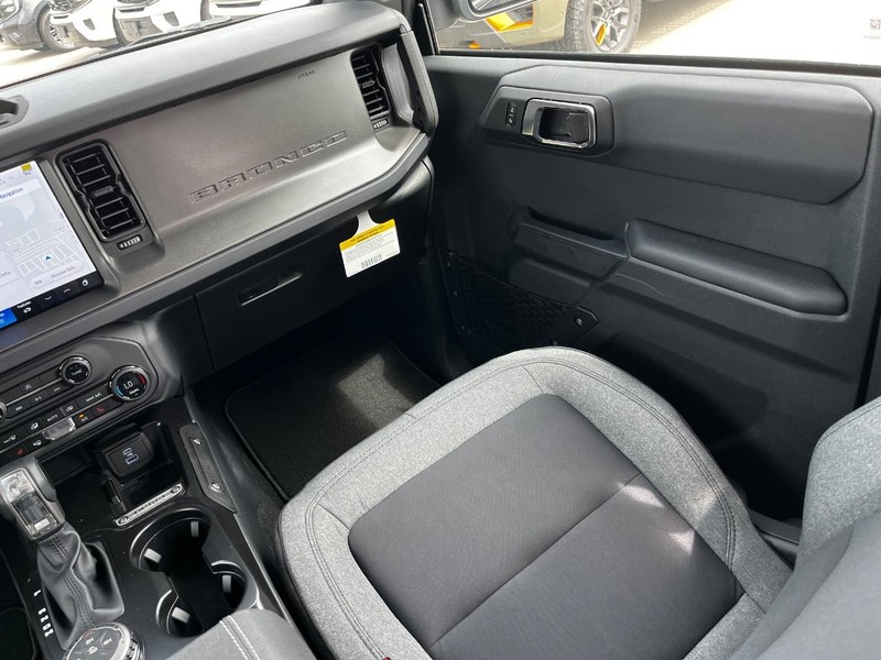 Ford Bronco Vehicle Image 07