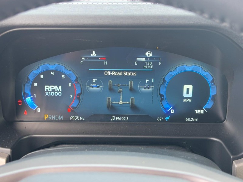 Ford Bronco Vehicle Full-screen Gallery Image 14