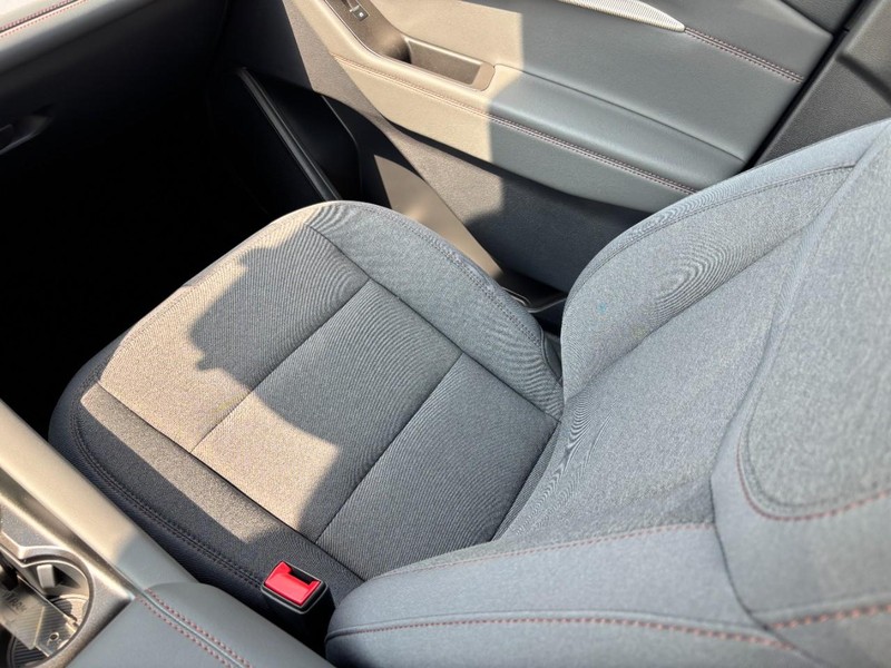 Ford Explorer Vehicle Image 11
