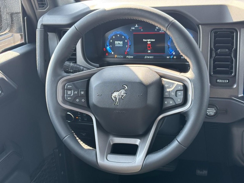 Ford Bronco Vehicle Image 07
