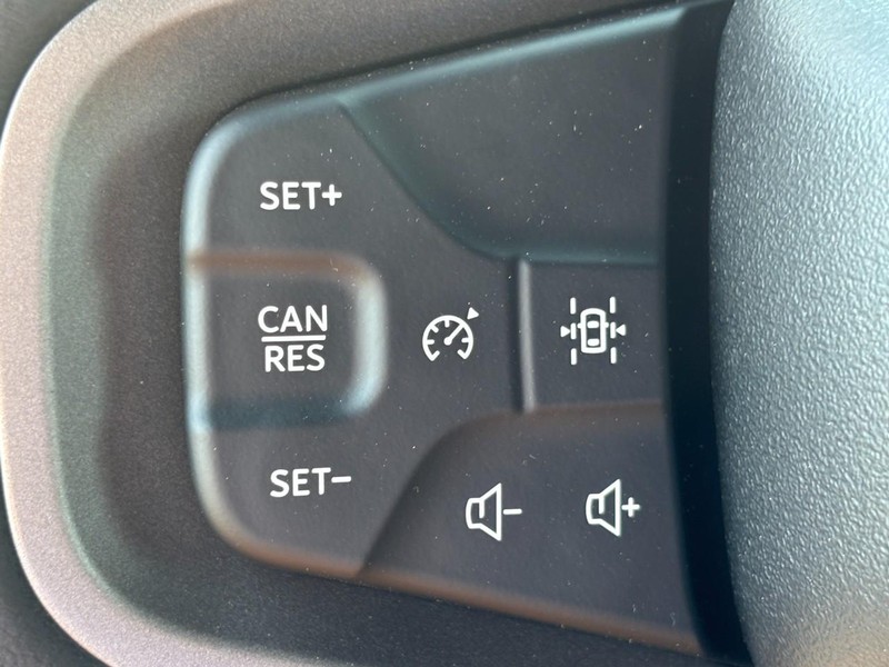 Ford Bronco Vehicle Image 12