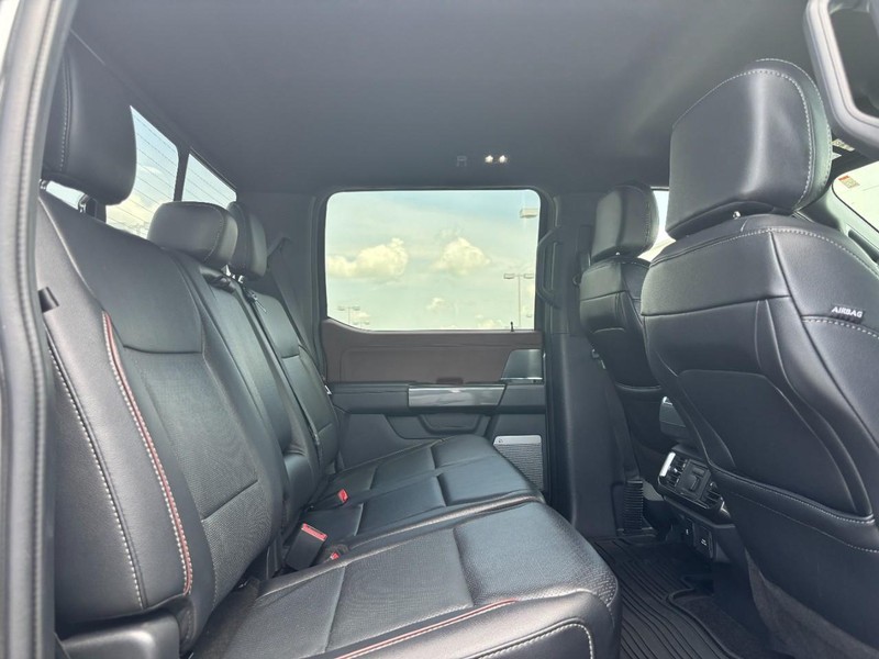 Ford F-150 Vehicle Image 10