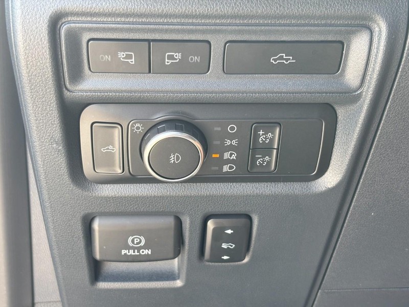 Ford F-150 Vehicle Image 16
