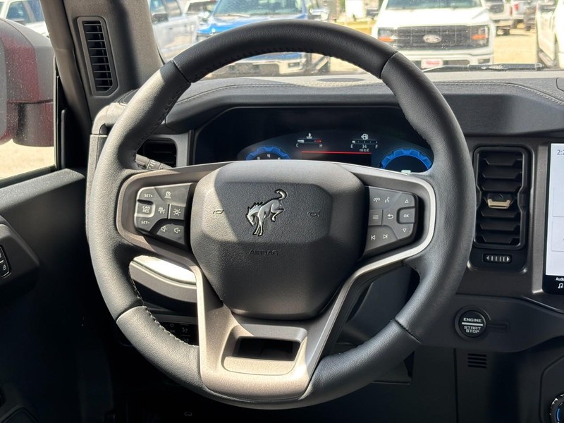Ford Bronco Vehicle Image 07