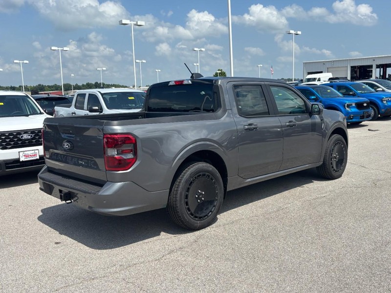 Ford Maverick Vehicle Image 03