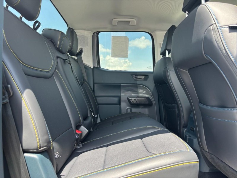 Ford Maverick Vehicle Image 05