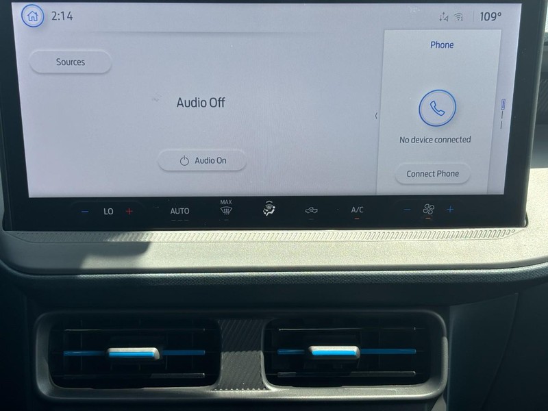 Ford Maverick Vehicle Image 08