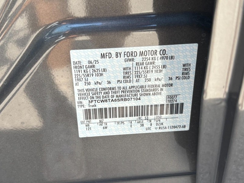 Ford Maverick Vehicle Image 20