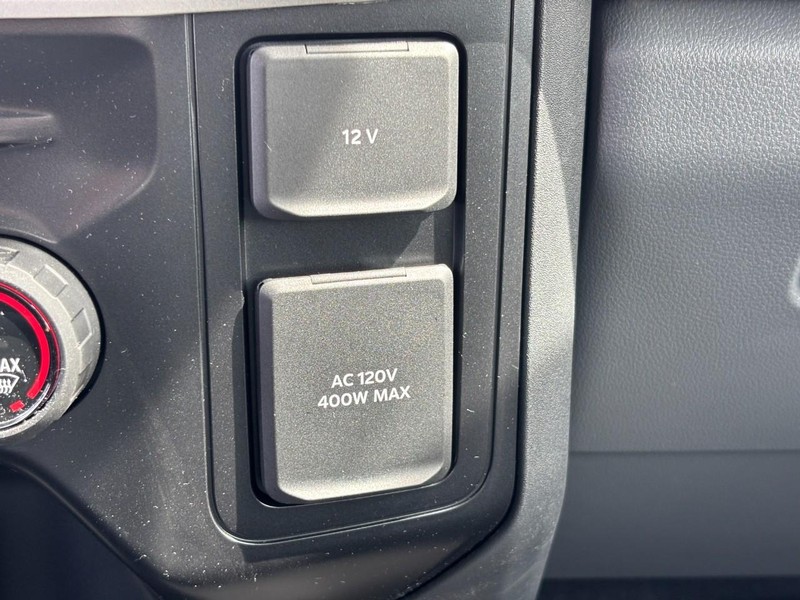 Ford Super Duty F-250 SRW Vehicle Image 19