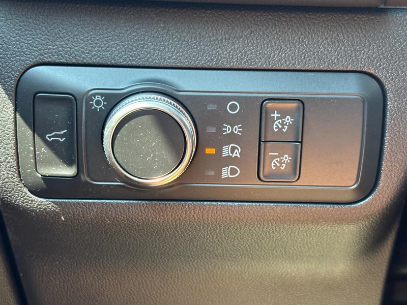Ford Escape Vehicle Image 16