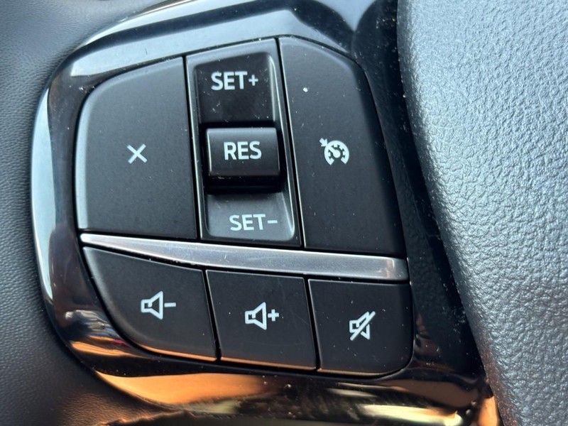 Ford Escape Vehicle Image 17