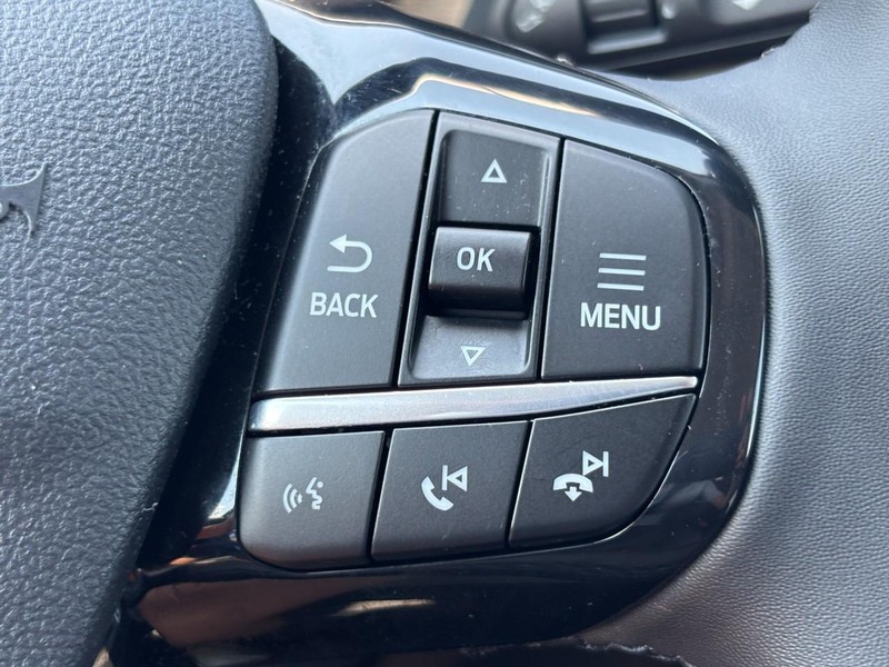 Ford Escape Vehicle Image 18