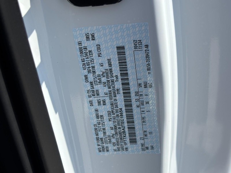 Ford Super Duty F-250 SRW Vehicle Image 23