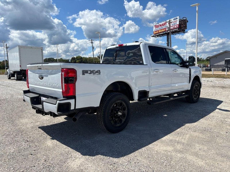 Ford Super Duty F-250 SRW Vehicle Image 03