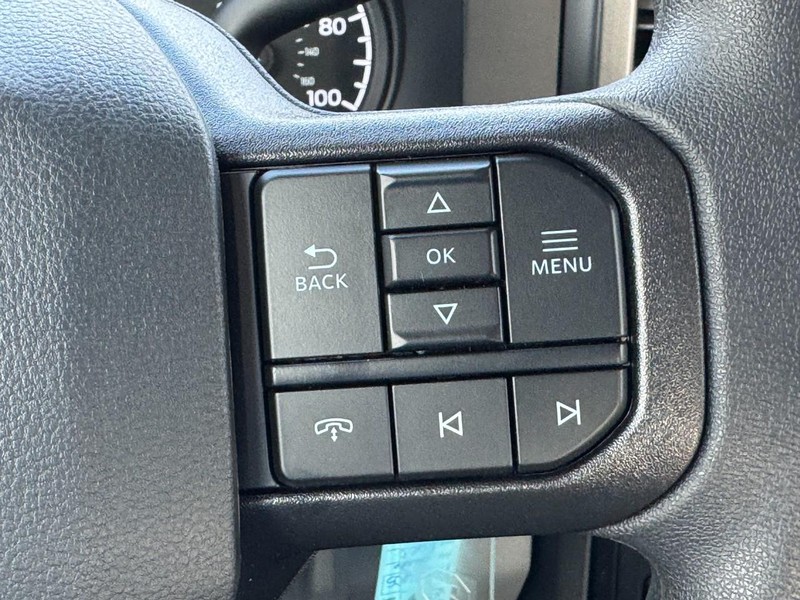 Ford Super Duty F-350 SRW Vehicle Image 15