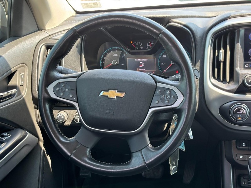 Chevrolet Colorado Vehicle Image 12