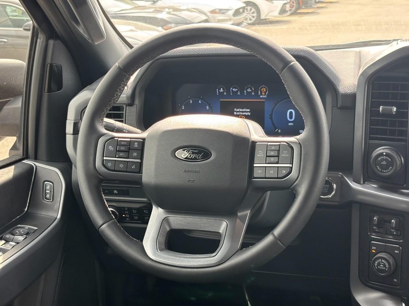 Ford F-150 Vehicle Image 12