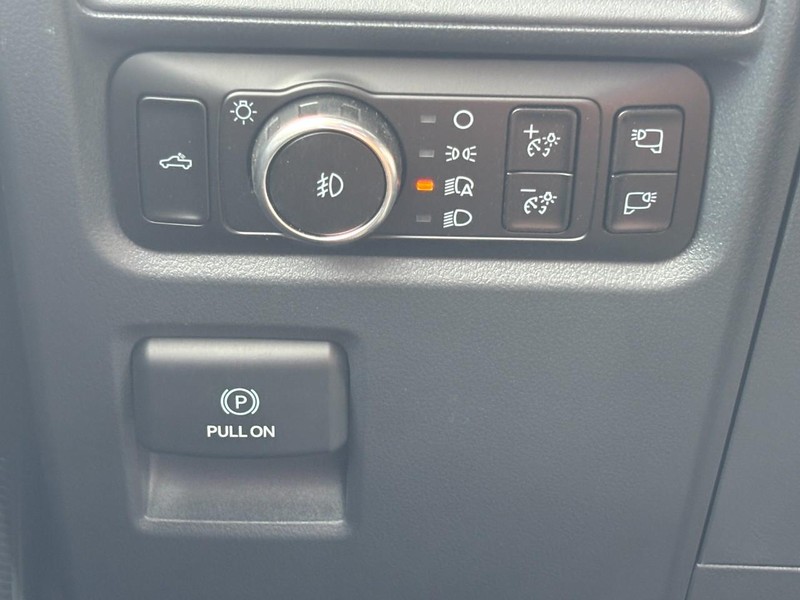 Ford F-150 Vehicle Image 16