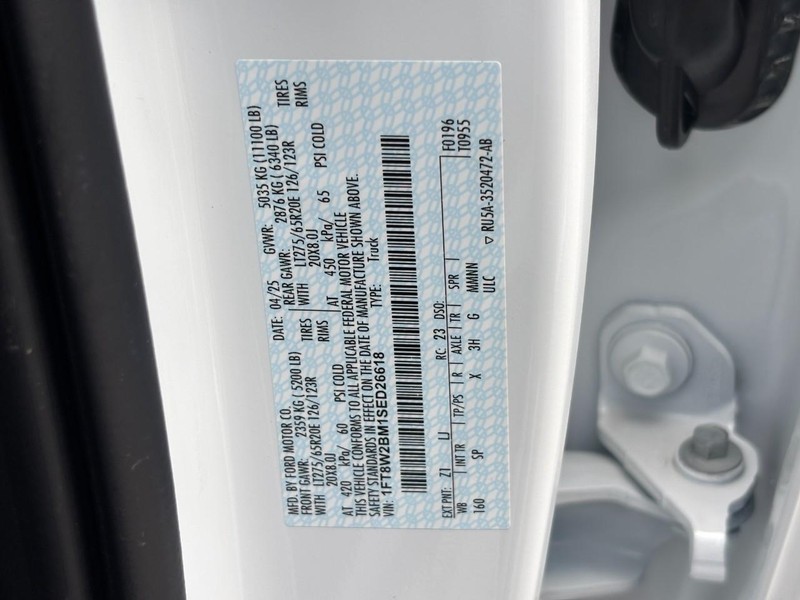 Ford Super Duty F-250 SRW Vehicle Image 22