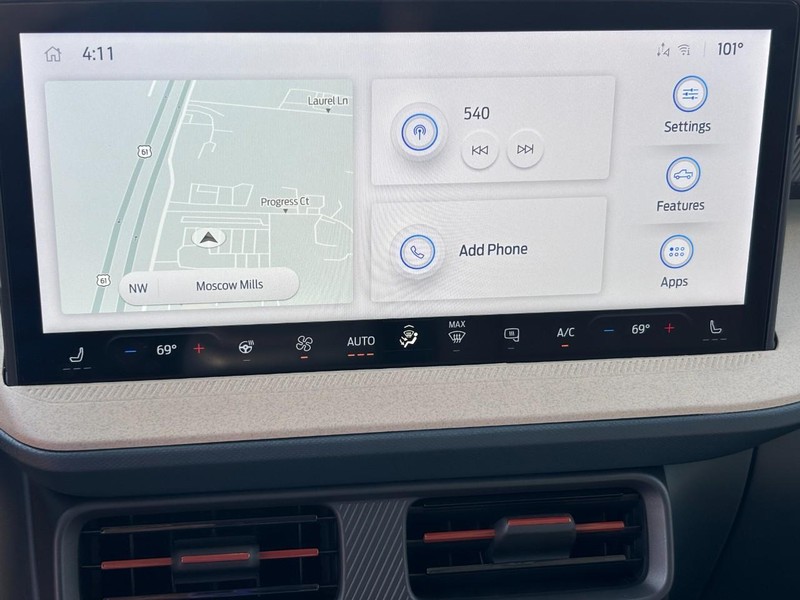 Ford Maverick Vehicle Image 15