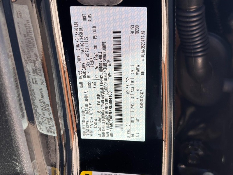 Ford Bronco Vehicle Full-screen Gallery Image 22