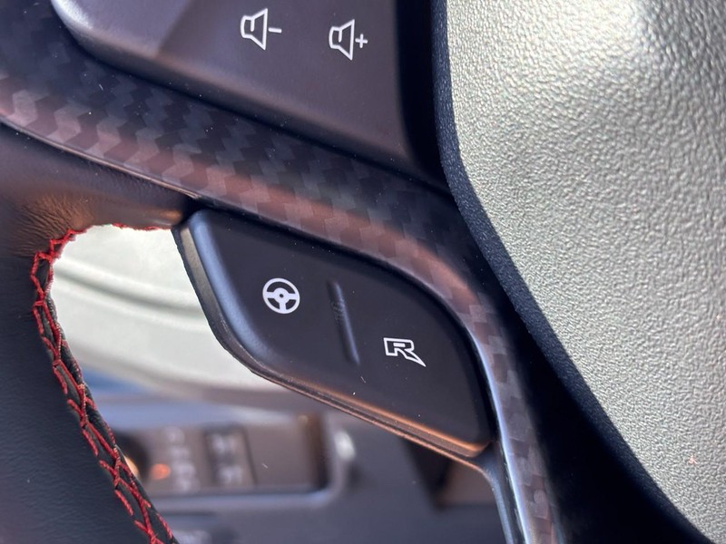 Ford Bronco Vehicle Full-screen Gallery Image 13