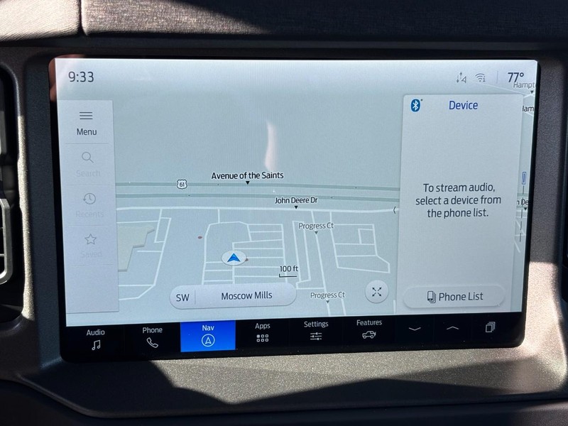 Ford Bronco Vehicle Full-screen Gallery Image 19