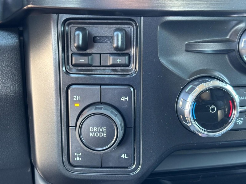 Ford Super Duty F-350 SRW Vehicle Image 19