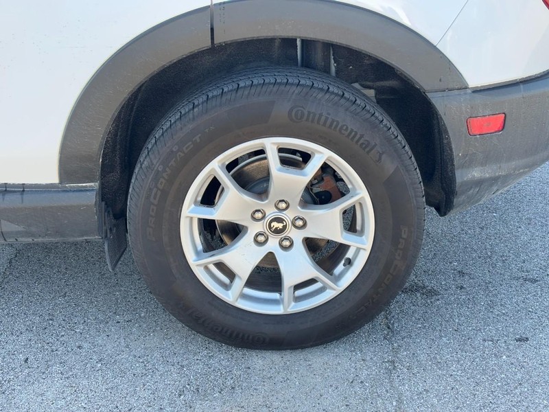 Ford Bronco Sport Vehicle Full-screen Gallery Image 7