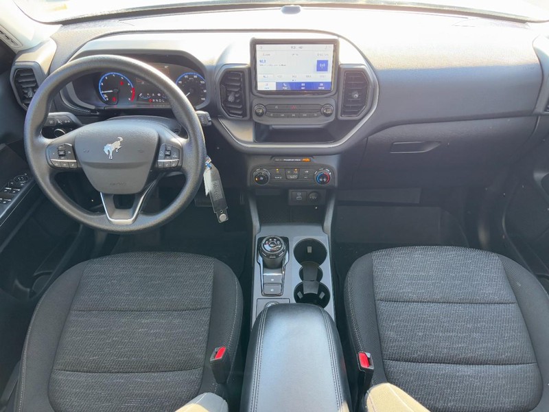 Ford Bronco Sport Vehicle Full-screen Gallery Image 11