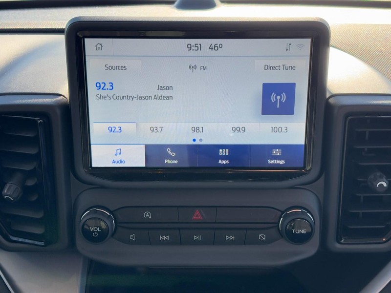 Ford Bronco Sport Vehicle Full-screen Gallery Image 13