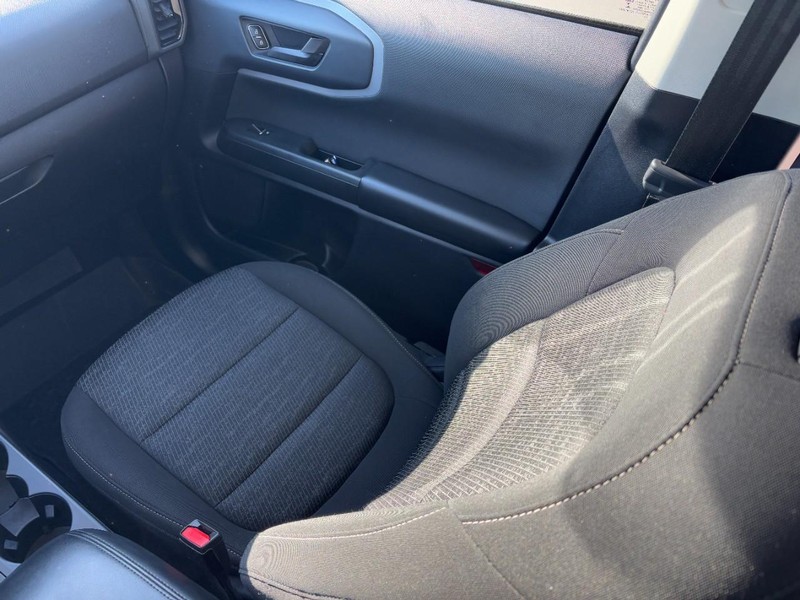 Ford Bronco Sport Vehicle Full-screen Gallery Image 15