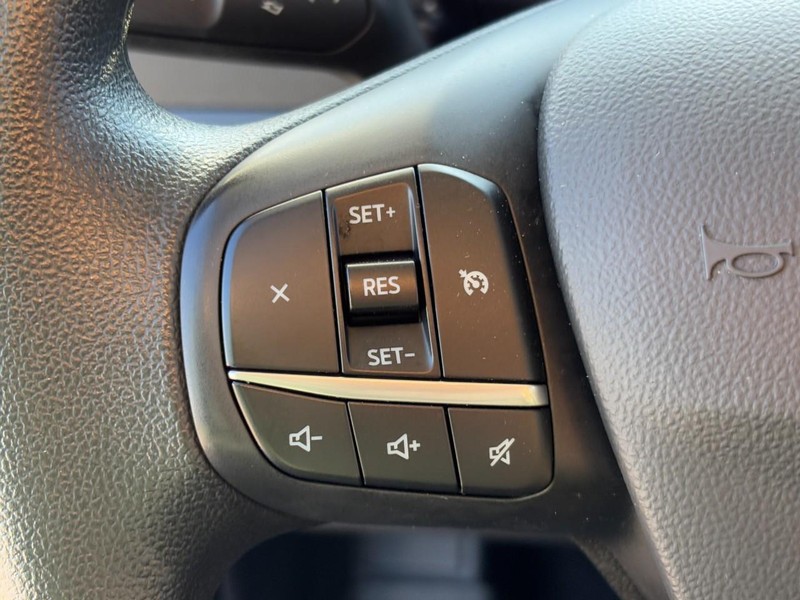 Ford Bronco Sport Vehicle Full-screen Gallery Image 17