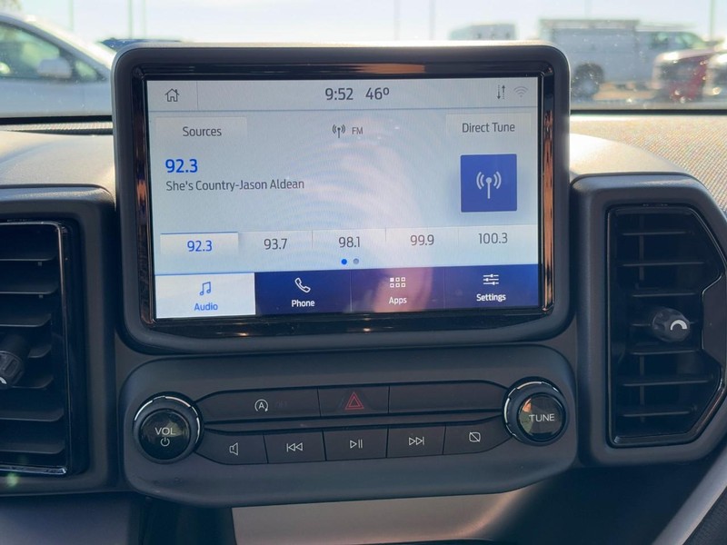 Ford Bronco Sport Vehicle Full-screen Gallery Image 20