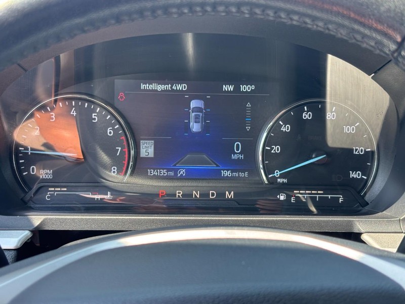 Ford Explorer Vehicle Image 20
