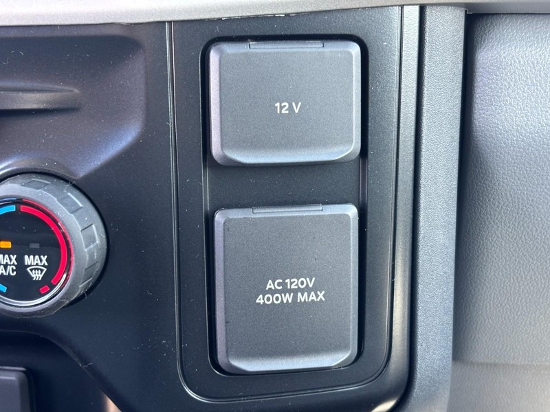 Ford Super Duty F-250 SRW Vehicle Image 19