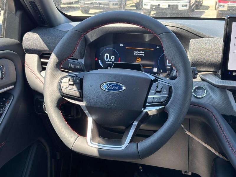Ford Explorer Vehicle Image 08